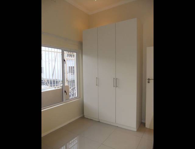 2 bed property to rent in OBSERVATORY